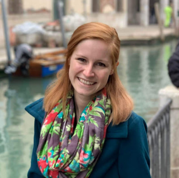 Meet your Posher, Amy - Picture 1 of 1